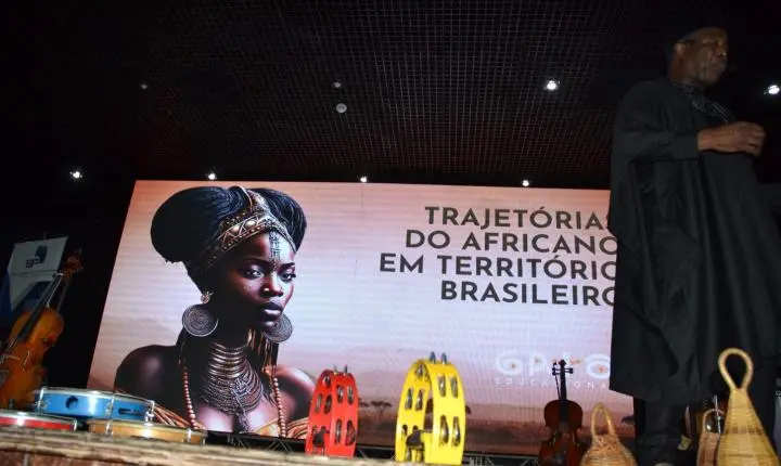 Betim fortalece educação antirracista com reconhecimento nacional do MEC e projeta avanços para 2026